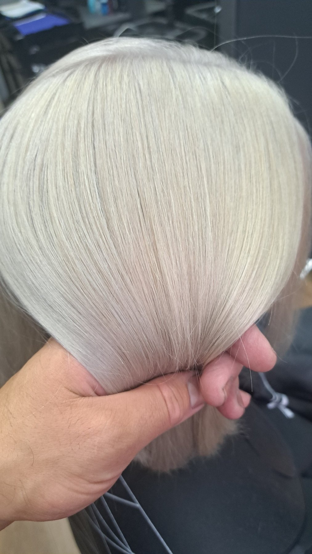 Світлий блонд після фарбування